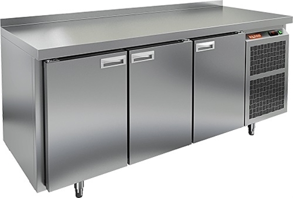 FREEZER COUNTER TYPE GN 111 BT